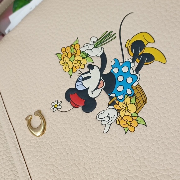 Coach Disney Minnie Kitt NWT - Picture 12 of 15